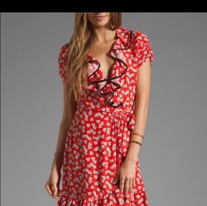 JUICY COUTURE FLORAL PRINT RUFFLE HEM WRAP DRESS